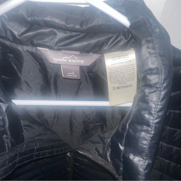Eddie Bauer Black Puffer Jacket - Picture 3 of 5